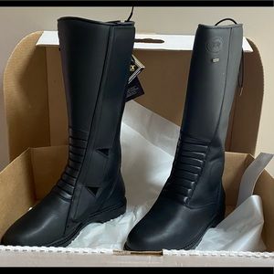 Brand new in box jolly leather motorcycle boots
